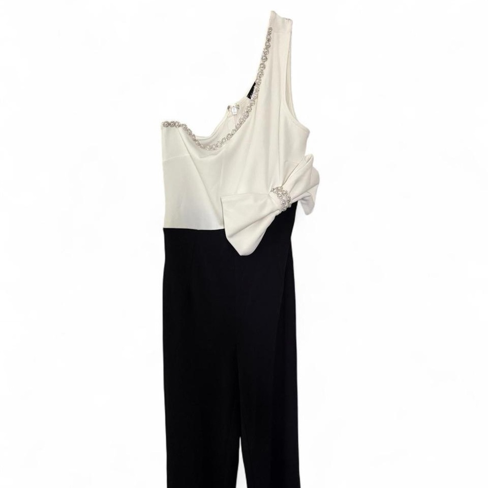 New Valentine Elegant Black and White Jumpsuit